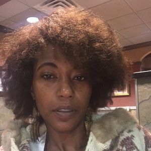 Meet your Posher, Tierra